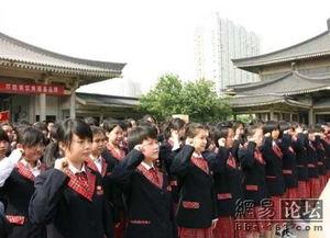 成人仪式照片视频,成人仪式的温馨瞬间